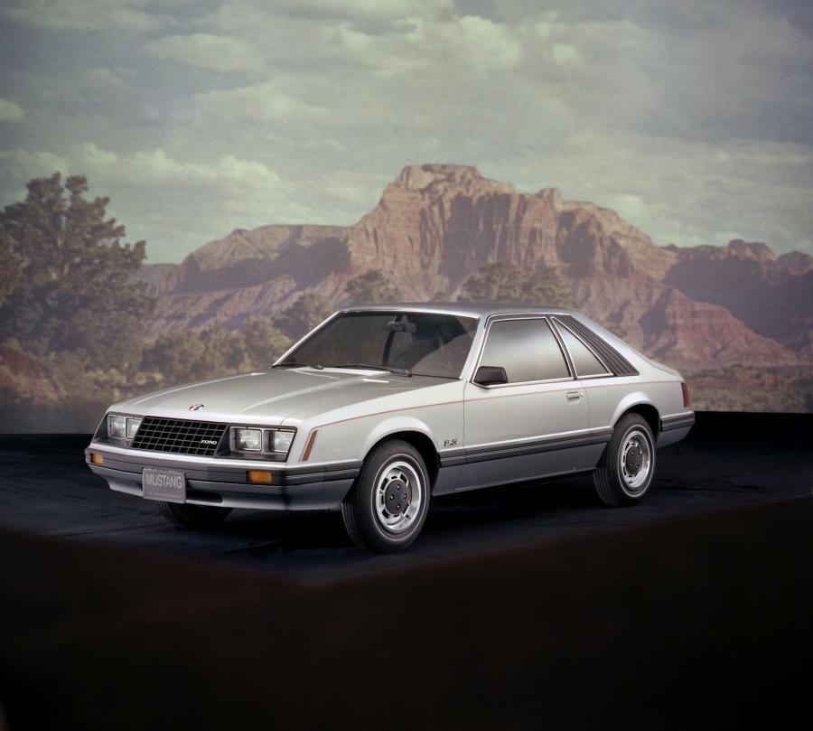  Ford Mustang 1979 года  (фото 16 из 28)